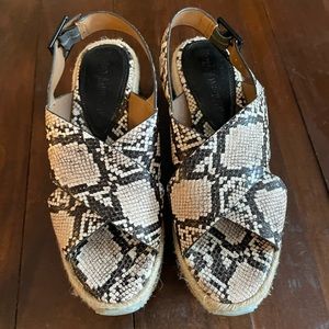 Enzo Angiolini sandals almost new